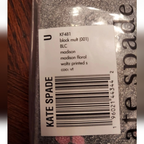 NWT! Kate spade cardholder! - Picture 3 of 4